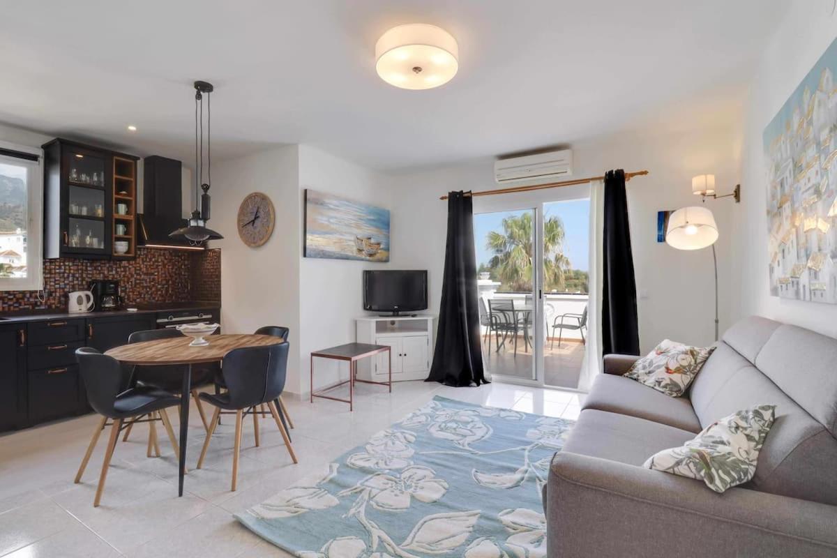 Calle Tanger, Oasis De Capistrano *
